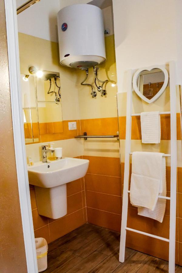 Casa Peppino Apartment เลโตยานนี ภายนอก รูปภาพ