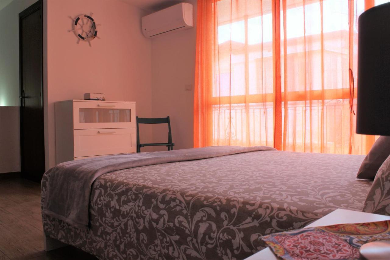 Casa Peppino Apartment เลโตยานนี ภายนอก รูปภาพ